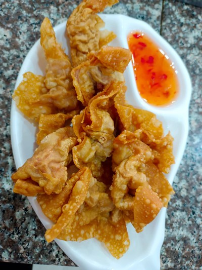 เกี๊ยวหมูทอด