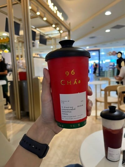 ชาดอกหอมหมื่นลี้ + ครีมชีส