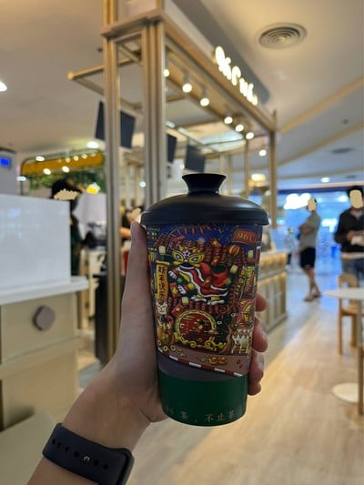 ชาดอกหอมหมื่นลี้ + ครีมชีส