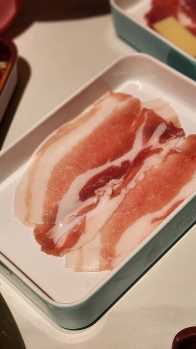 หมูสามชั้น