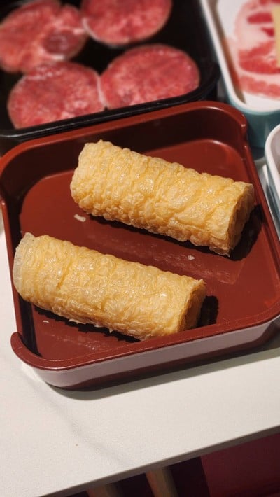 ฟองเต้าหู้ม้วนทอด