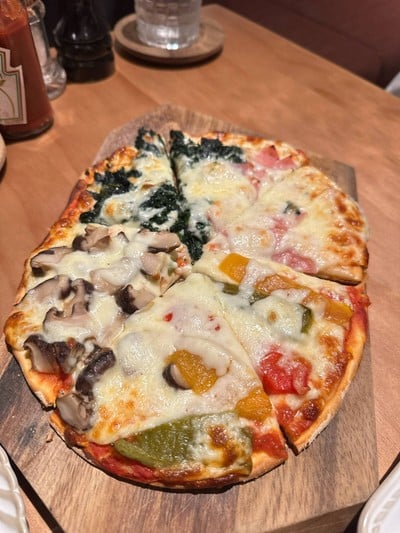 Four Seasons Pizza