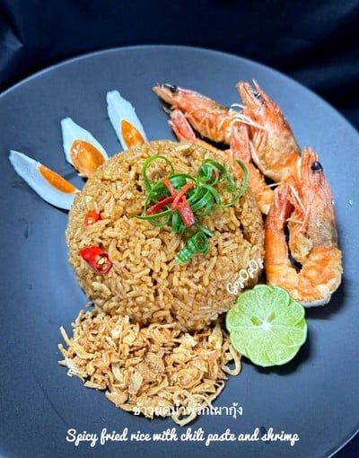ข้าวผัดน้ำพริกเผากุ้ง 🦐🍤
