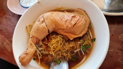 ก๋วยเตี๋ยวไก่