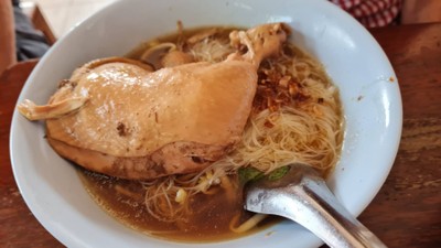 ก๋วยเตี๋ยวไก่