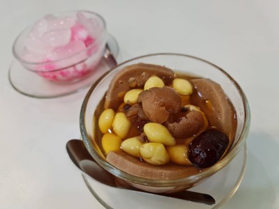 อาหาร หรือ เครื่องดื่ม