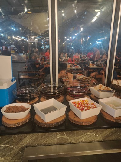 อาหาร หรือ เครื่องดื่ม