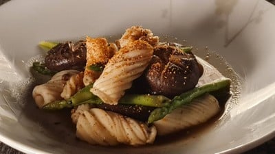 Squid (Pasta) With Light Galic Sauce