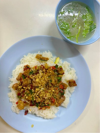 กากหมูผัดพริกเกลือ