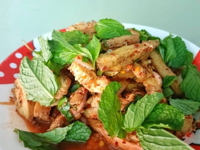 ไก่ย่างน้ำตก ไก่ย่างน้ำตก