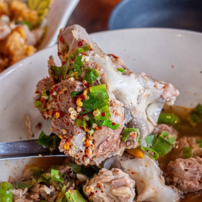 อาหาร หรือ เครื่องดื่ม