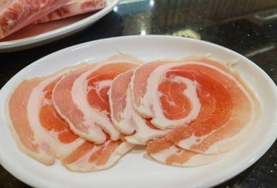 หมูสามชั้น