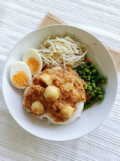 ขนมจีนนำยาปลาทูน่า สูตรคลีน