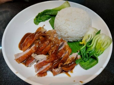 อาหาร หรือ เครื่องดื่ม