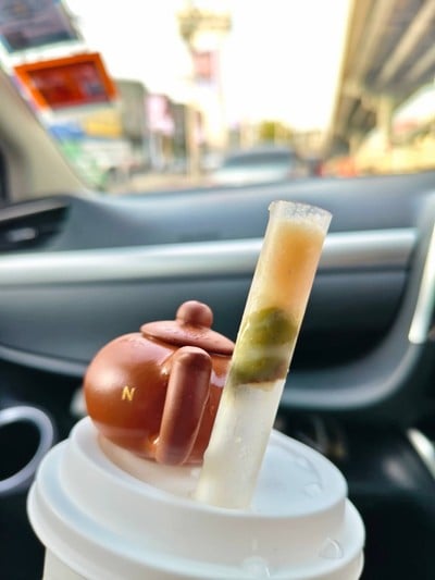 ชานมมะลิเกล็ดหิมะดูไบ ‘ไม่มีกา’