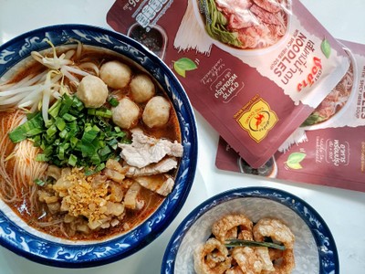 วิธีทำ ก๋วยเตี๋ยวน้ำตก (กึ่งสำเร็จรูป)