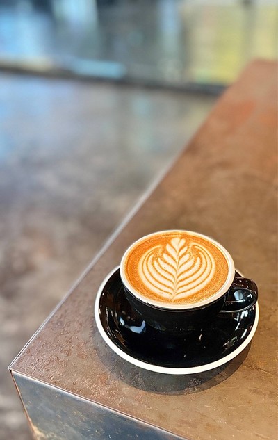 ☕️ Hot Caffe Latte. (Price 100 Baht.)