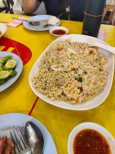 ข้าวผัดทะเล