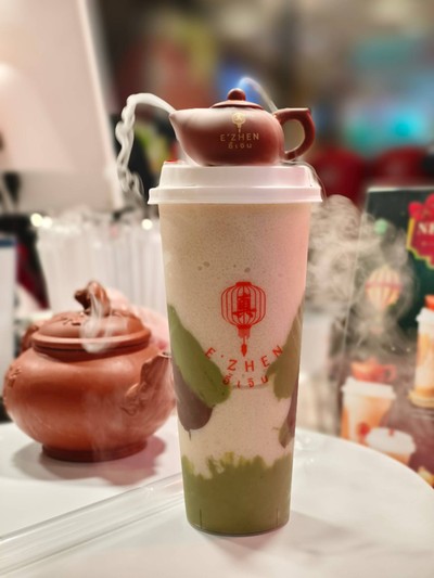 ชานมมะลิเกล็ดหิมะดูไบ ‘ไม่มีกา’