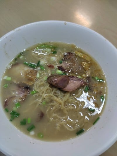 บะหมี่น้ำหมูแดง