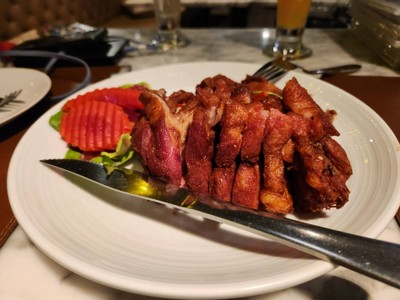 ขาหมูทอด