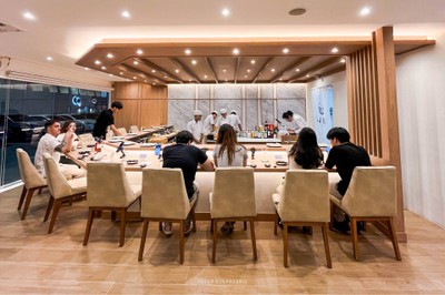 GENBU Sushi Bar & Izakaya ร้านซูชิบาร์สไตล์โอมากาเสะ
