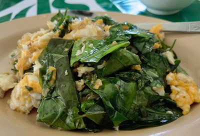 ใบเหลียงผัดไข่