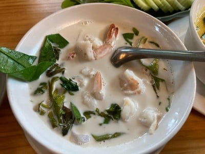 แกงกะทิใบเหลียง