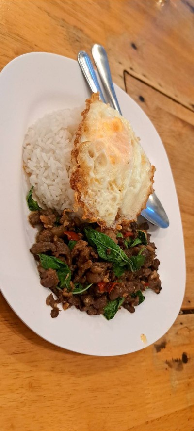 อาหาร หรือ เครื่องดื่ม