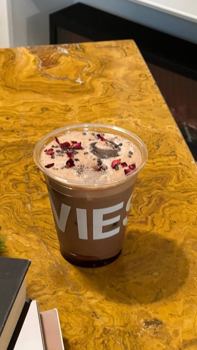 ENVIES cafe ถนนเจริญกรุง