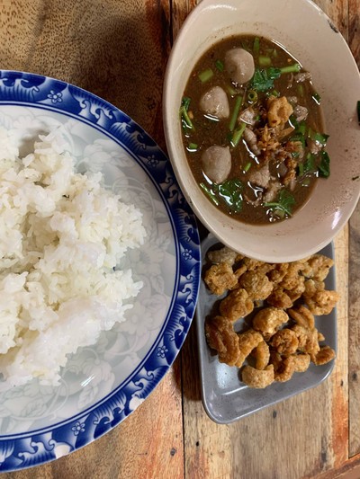 เกาเหลาเนืิอน้ำตก