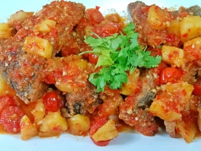 ปลาทอดราดซอสสามรส ปลาทอดราดซอสสามรส