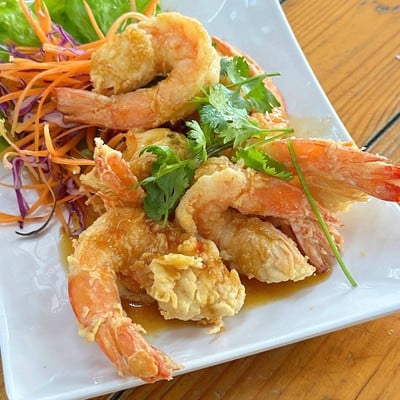 ครัวลุงแดง ท่าข้าม