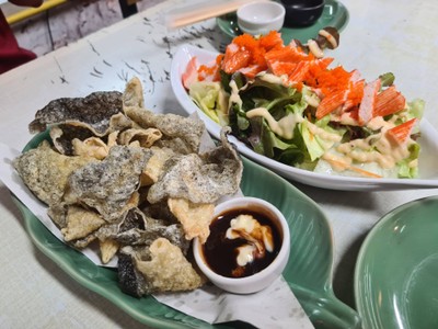 อาหาร หรือ เครื่องดื่ม