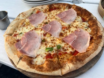 พิซซ่าฮาวายเอี้ยน