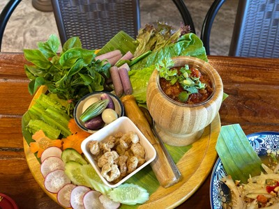 ชุดน้ำพริกอ่อง