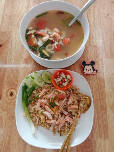 อาหาร หรือ เครื่องดื่ม