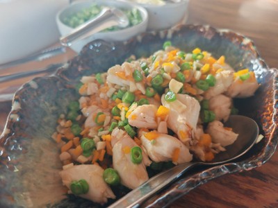 ปูก้อนผัดพริกเหลือง