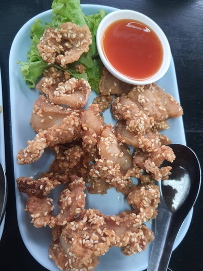 หมูสามชั้นทอดงา