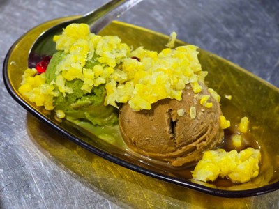 อาหาร หรือ เครื่องดื่ม