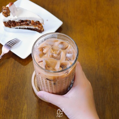 Achcha Cafe “อัฌชา คาเฟ่” คาเฟ่ลับสุดคิ้วท์ ย่านอิสรภาพ