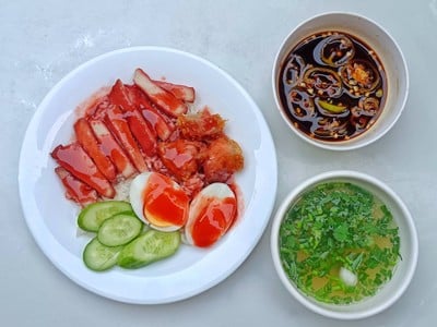 ข้าวหมูแดง