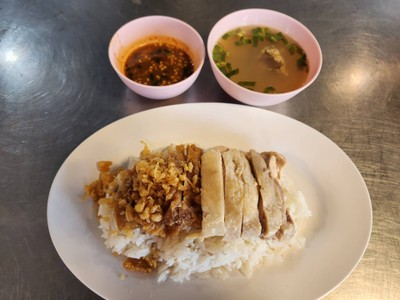 อาหาร หรือ เครื่องดื่ม