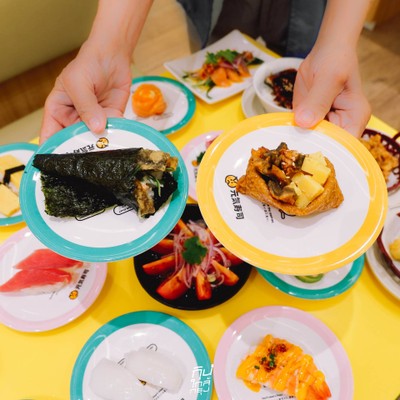 Genki Sushi ซูชิสายพานเสิร์ฟด้วยรถไฟความเร็วสูงส่งถึงโต๊ะ!!