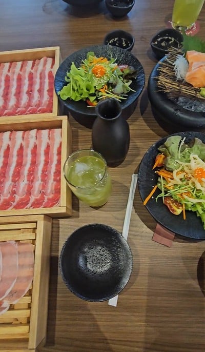 อาหาร หรือ เครื่องดื่ม