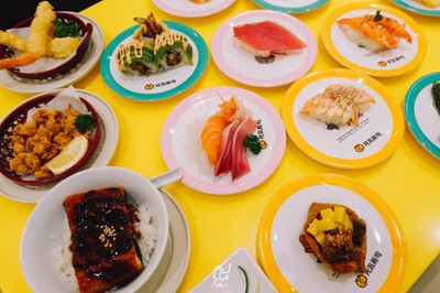 Genki Sushi ซูชิสายพานเสิร์ฟด้วยรถไฟความเร็วสูงส่งถึงโต๊ะ!!