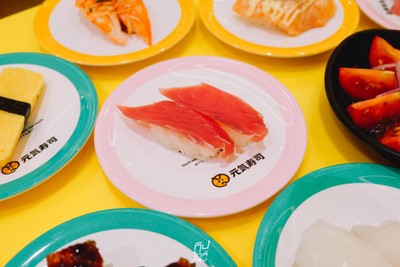 Genki Sushi ซูชิสายพานเสิร์ฟด้วยรถไฟความเร็วสูงส่งถึงโต๊ะ!!
