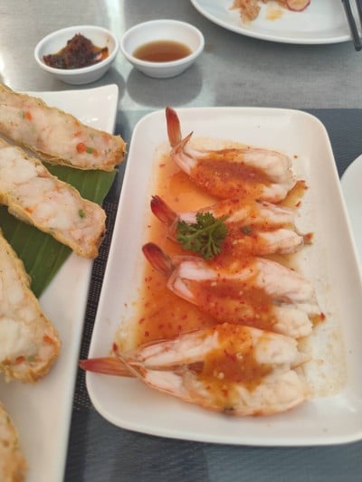 กุ้งนึ่งมะนาว