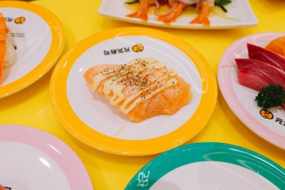 Genki Sushi ซูชิสายพานเสิร์ฟด้วยรถไฟความเร็วสูงส่งถึงโต๊ะ!!
