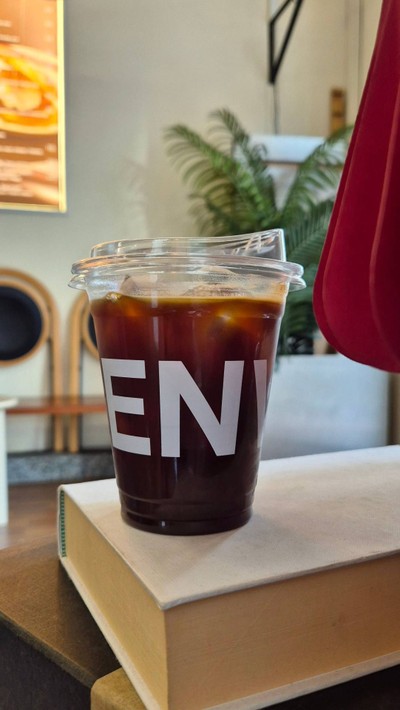 ENVIES cafe ถนนเจริญกรุง